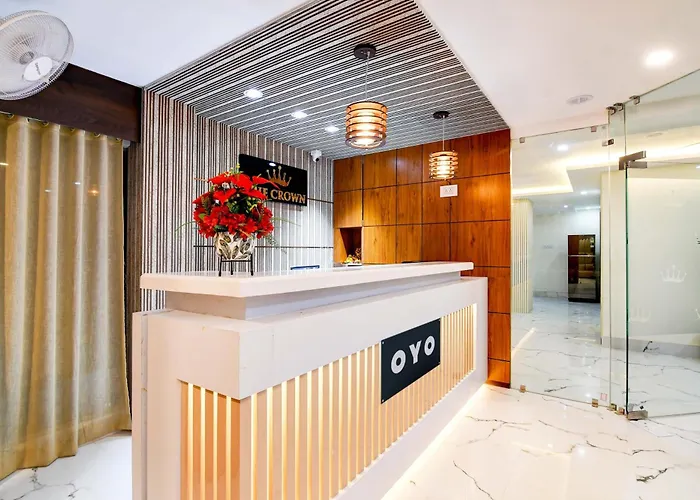 Super Hotel O The Crown Madhyamgram